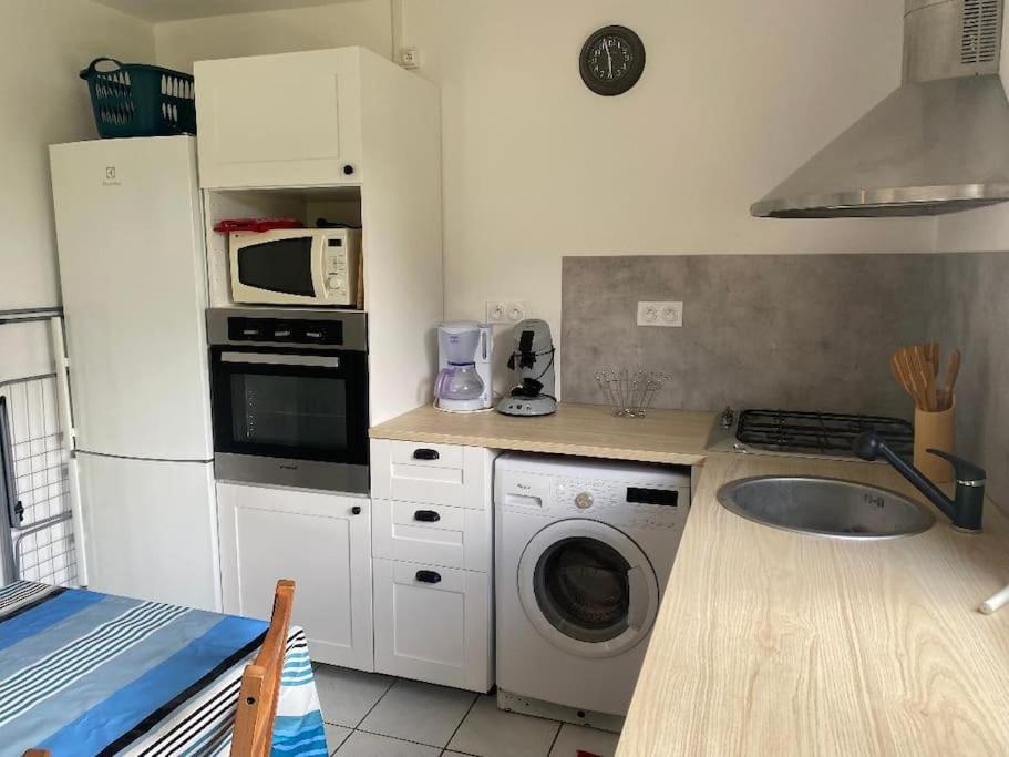 Petite Maison En Auvergne Giat Exteriér fotografie