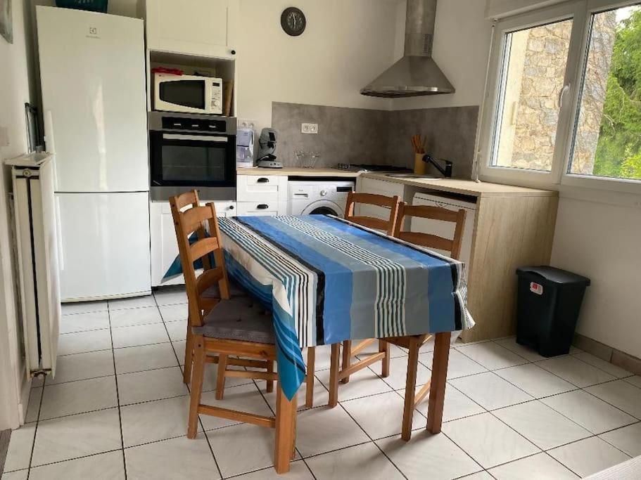 Petite Maison En Auvergne Giat Exteriér fotografie